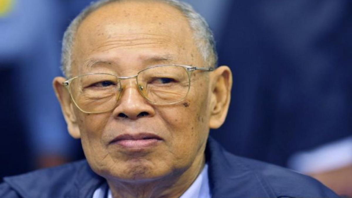 ieng sary un fost lider al khmerilor rosii a murit la 87 de ani