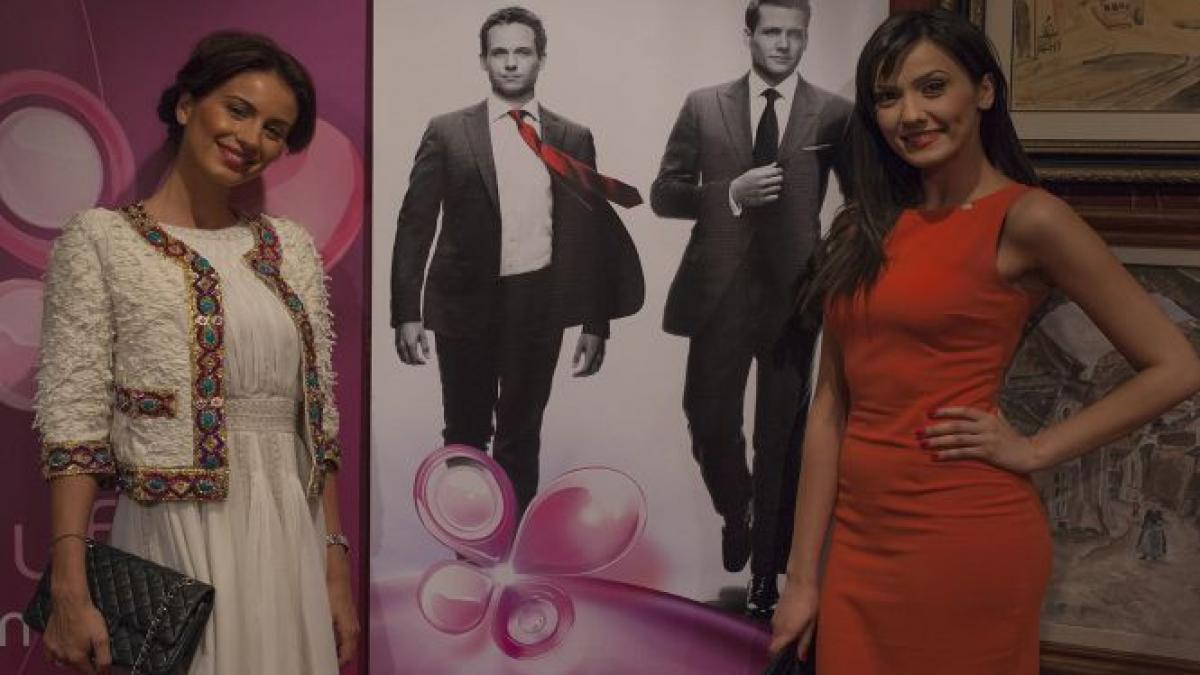 serialul costume difuzat pe euforia tv inspira creatorii de moda