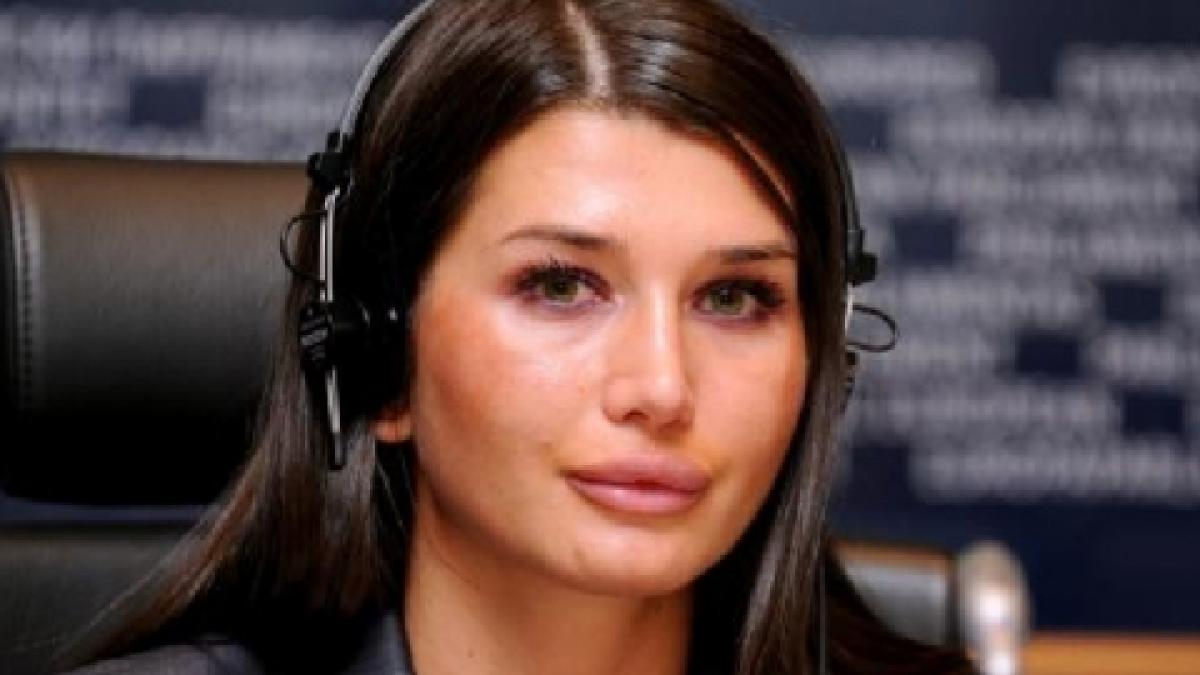 de ce s a enervat elena basescu la bruxelles