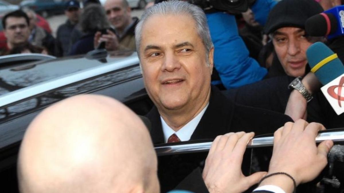 adrian nastase si ar putea petrece prima noapte in libertate la spital