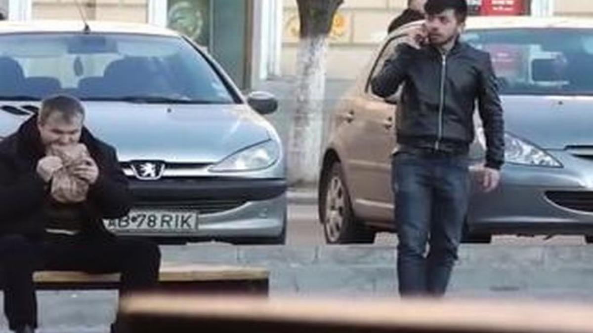 cea mai tare farsa din piata unirii hai sa ne batem vezi reactia clujenilor