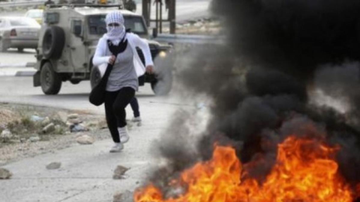 surse aviatia militara din siria a atacat pozitii insurgente din liban