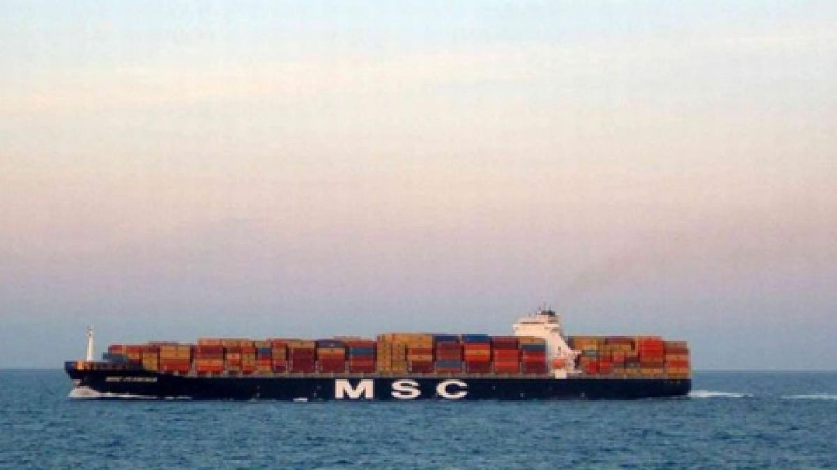 Floating toxic bomb. After three countries refused to accept in their ports the wrecked German ship carrying dangerous cargo, she is heading to Romania