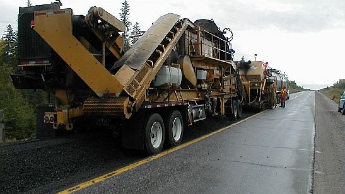 chinezii s au apucat de facut autostrazi la 100 de km de romania investitia ajunge la 1 miliard de