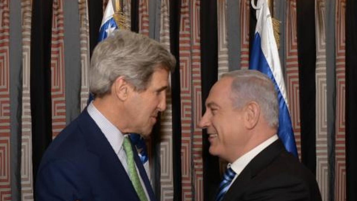 john kerry intr o vizita surpriza la bagdad