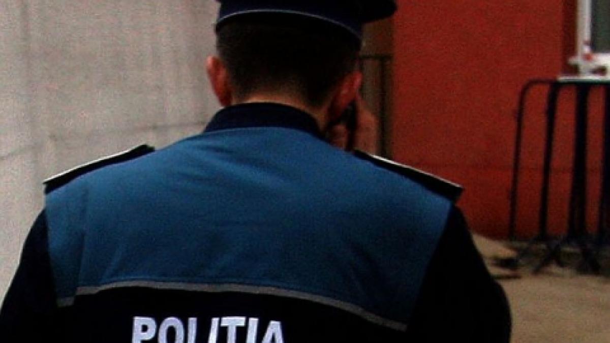 un politist si a impuscat iubita dupa care s a sinucis