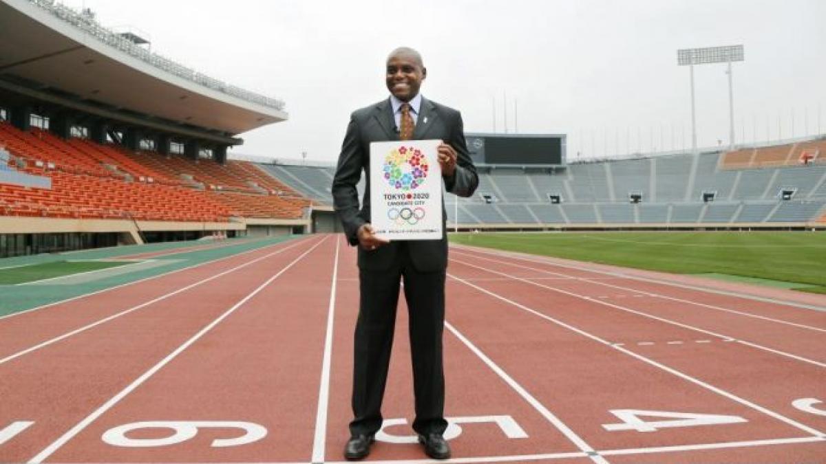 carl lewis sprijina candidatura orasului tokyo la organizarea jo 2020