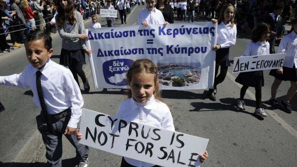 laureatul nobel pentru economie cipru ar trebui sa iasa din zona euro acum