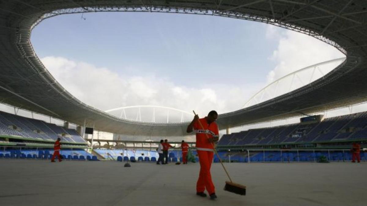 principala arena a jo 2016 inchisa pe termen nelimitat din cauza problemelor cu acoperisul