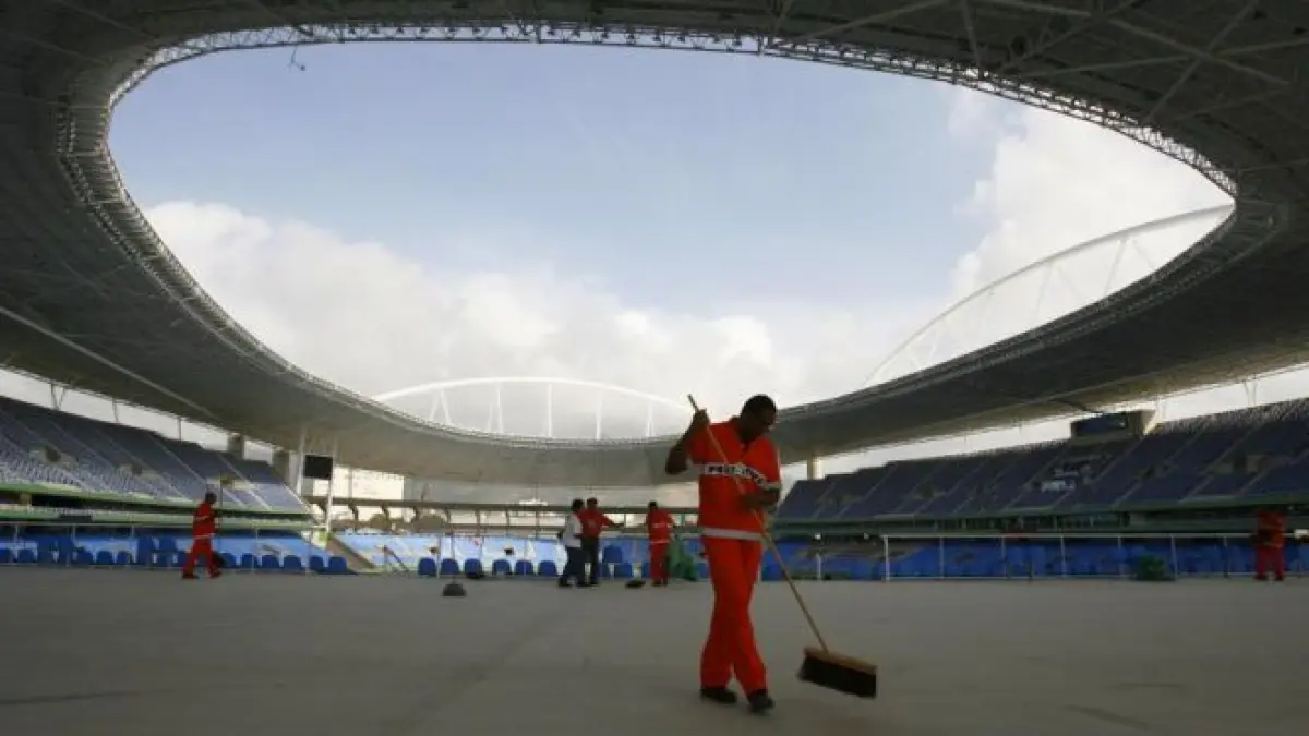 principala arena a jo 2016 inchisa pe termen nelimitat din cauza problemelor cu acoperisul