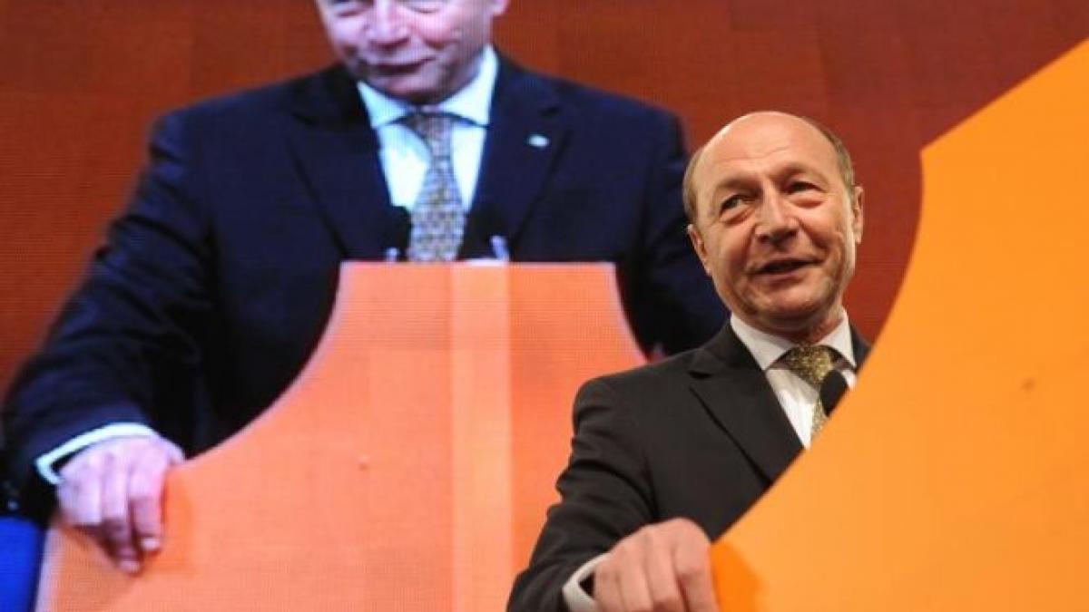 scandalul din pdl vazut de presa rusa vocea rusiei vede tot mai aproape o noua suspendare a