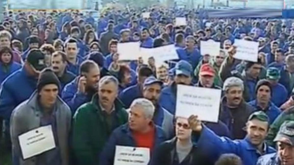 a treia zi de proteste la oltchim angajatii sunt nemultumiti ca nu si au primit salariile de trei