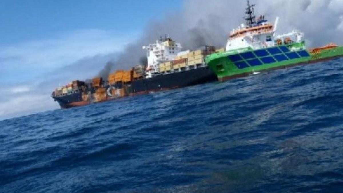 bomba toxica a ajuns in apele teritoriale ale romaniei nava cu incarcatura periculoasa se afla la 5