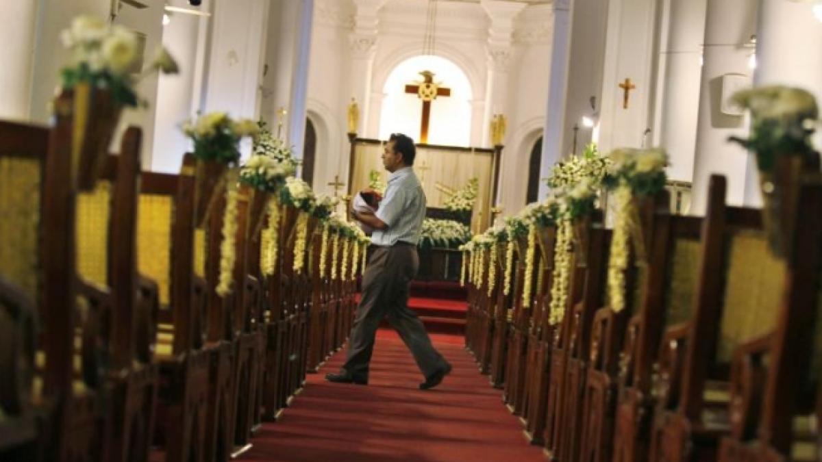 credinciosii catolici serbeaza pastele urmareste live video de la catedrala sfantul iosif