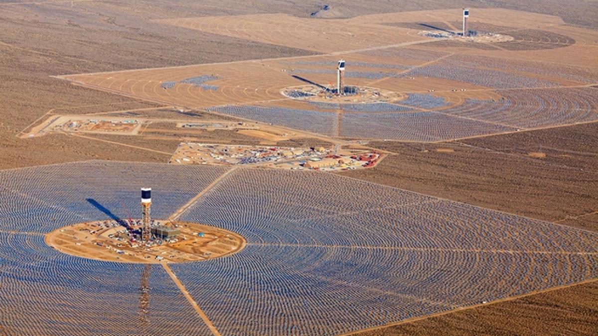 afacerea viitorului vine din soare unde se afla cea mai mare centrala solara din lume si ce planuri