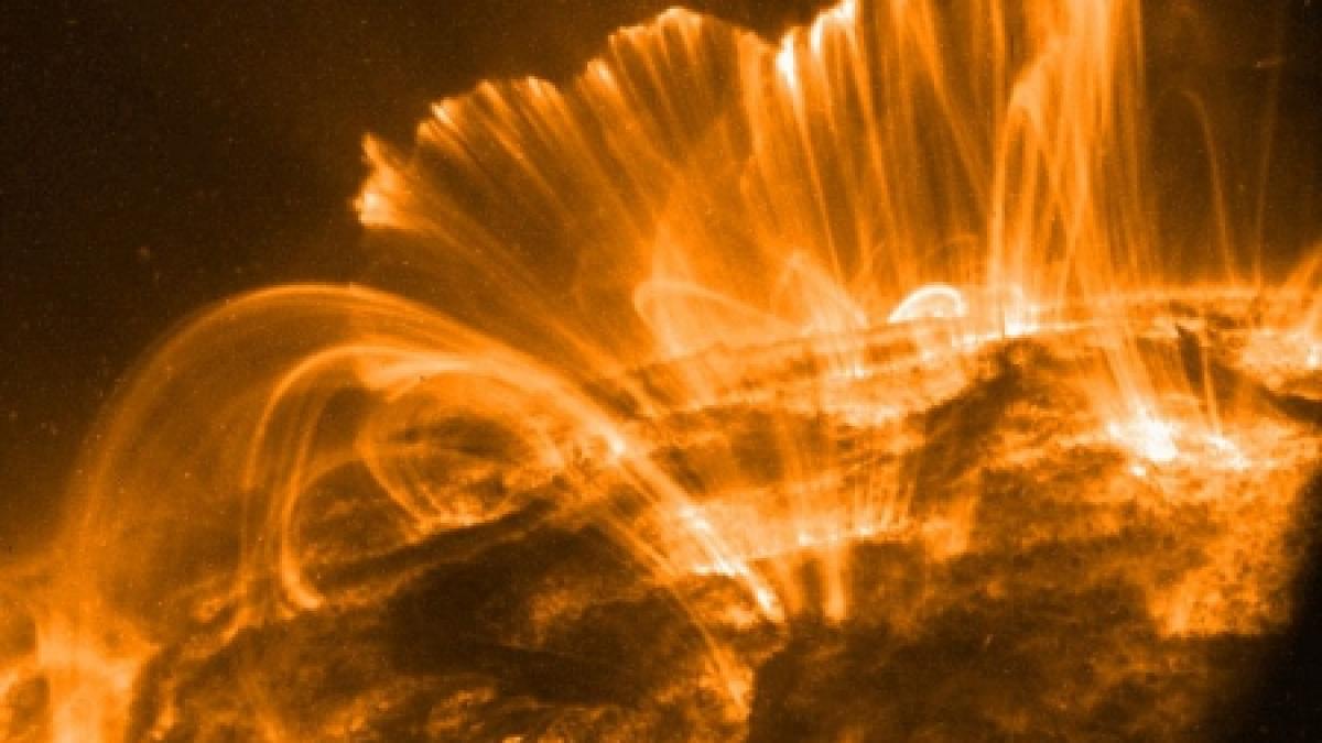 eruptiile solare la apogeu in 2013 vezi imagini unice surprinse de nasa