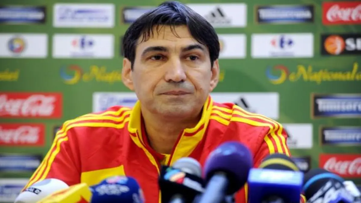 piturca avem cel mai slab campionat din istorie mutu a plans si si a cerut scuze ca sa ramana la lot