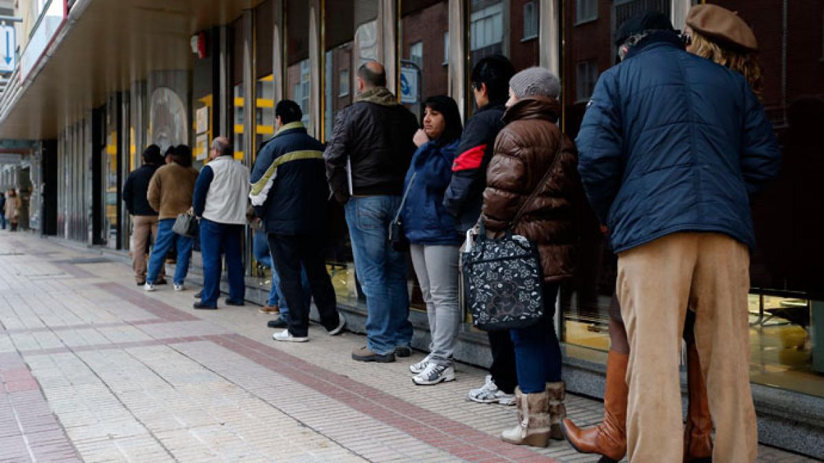 rata somajului european la apogeu peste 19 milioane de oameni au ramas fara un loc de munca