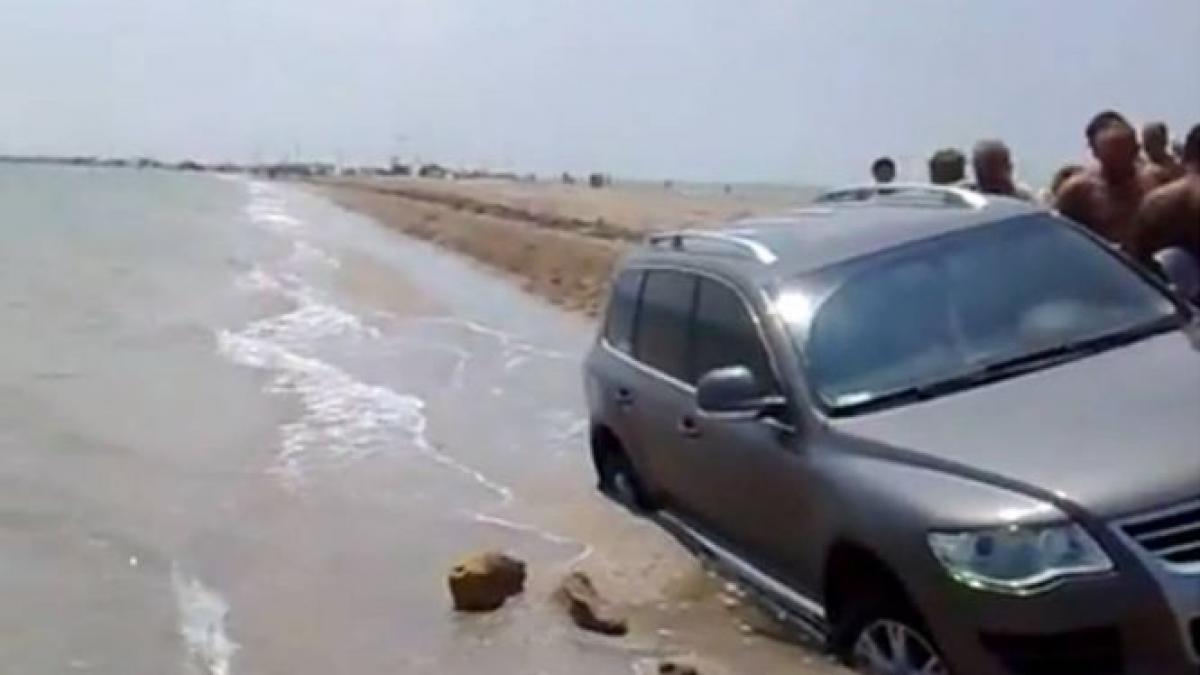 smecherie sau prostie vezi ce a patit un touareg parcat pe plaja