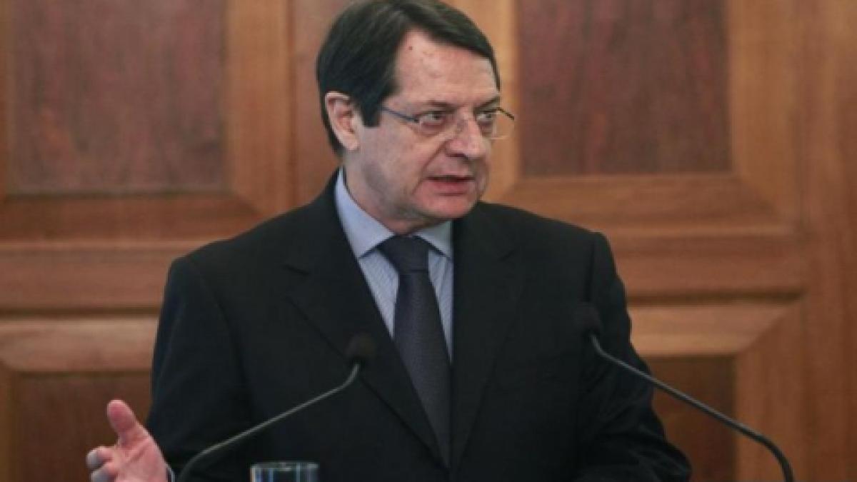 The president of Cyprus and the Head of the Central Bank have received death threats