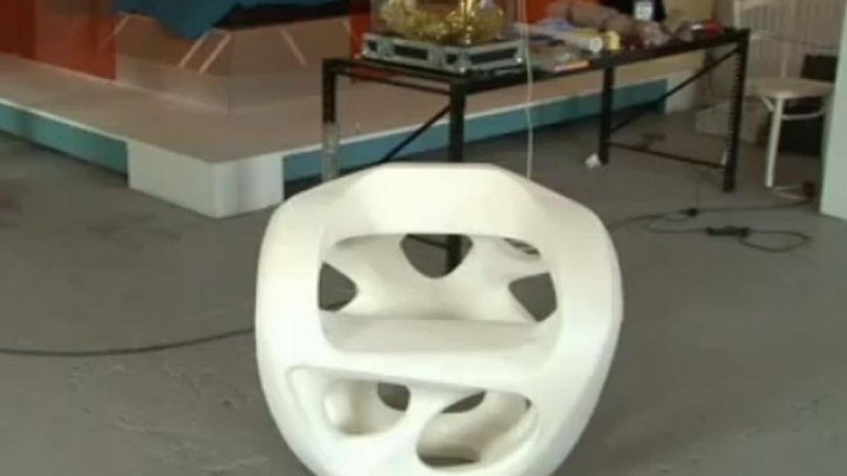 o adevarata revolutie tehnologica vezi mobila care se asambleaza singura