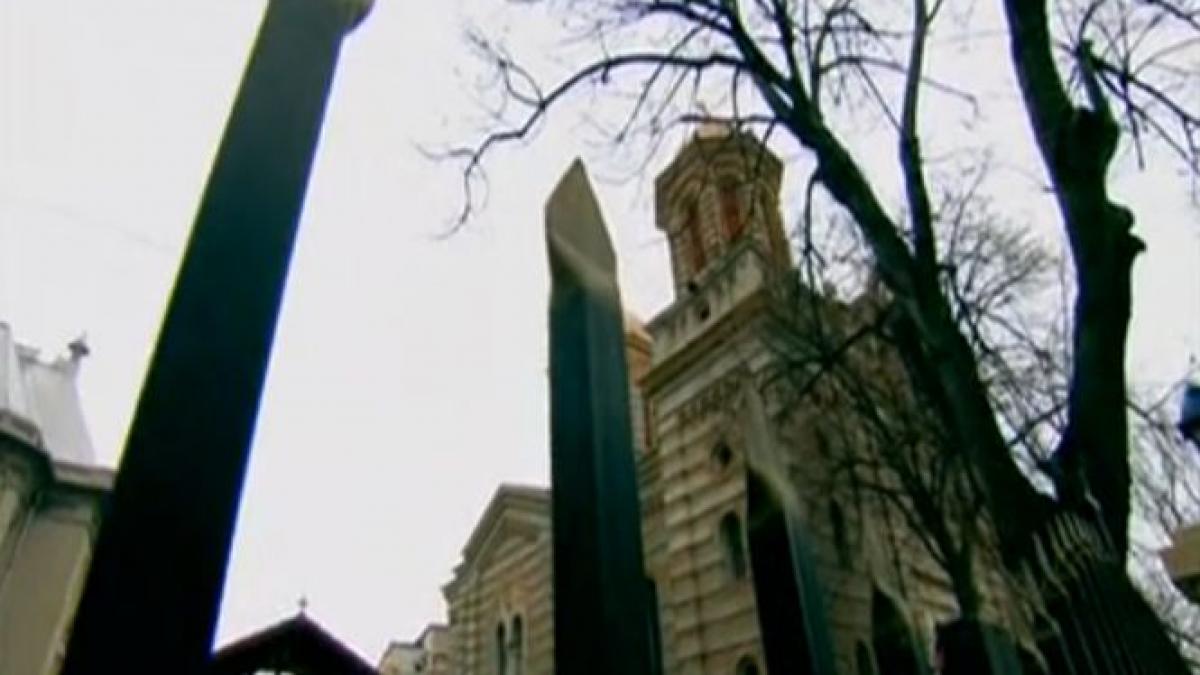 sa fie primit cu ce se mai ocupa prelatii romaniei si cine ii ajuta