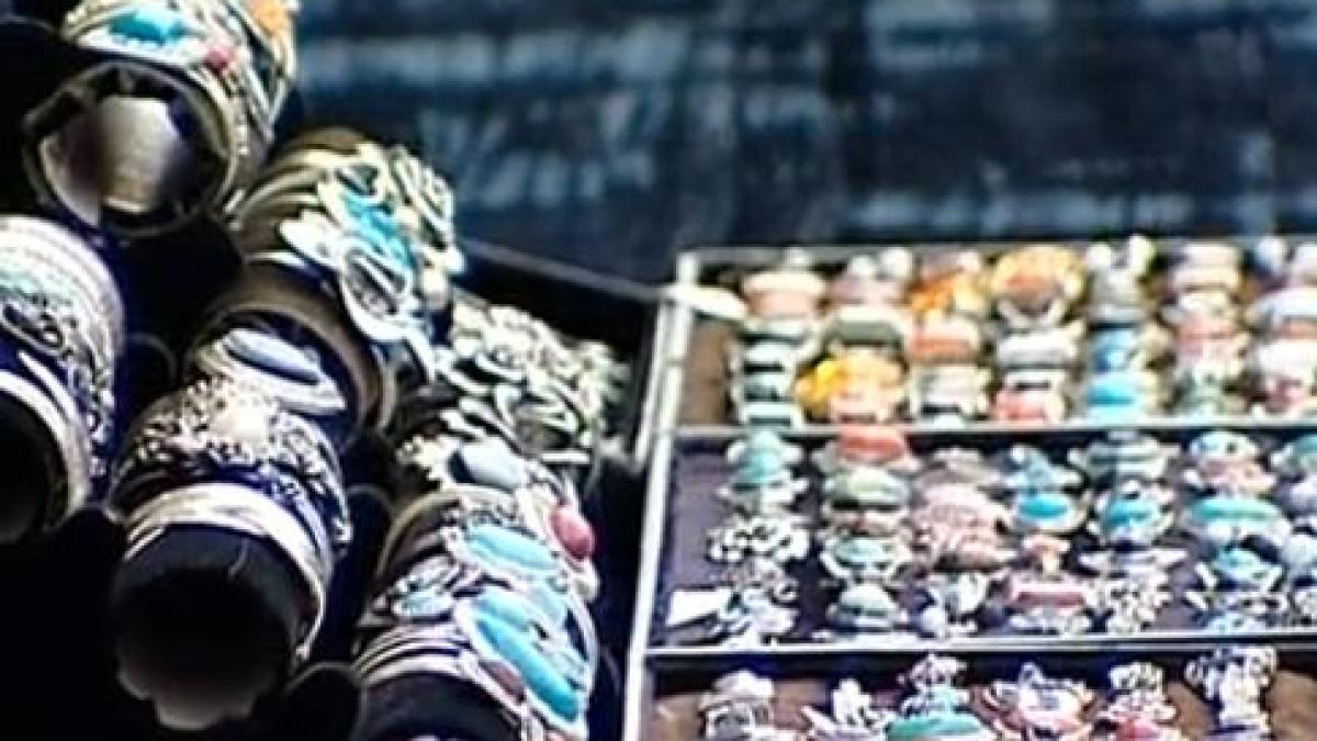 bijuterii din cupru si alte aliaje ieftine vandute ca si cum ar fi din aur