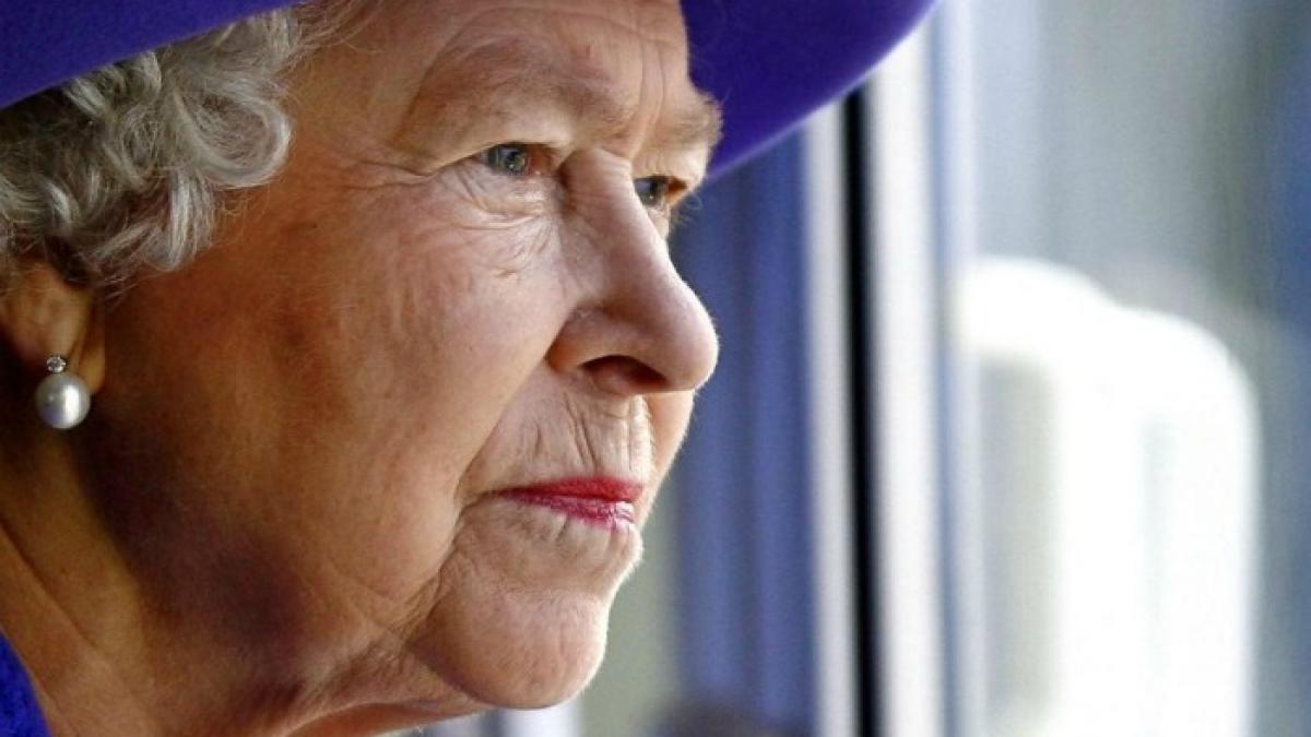 regina elizabeth ii isi exprima tristetea fata de moartea lui margaret thatcher