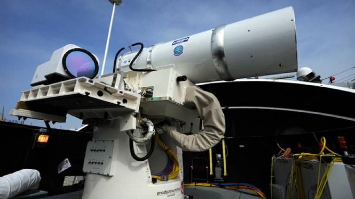 marina americana va amplasa arme cu laser pe navele sale de razboi