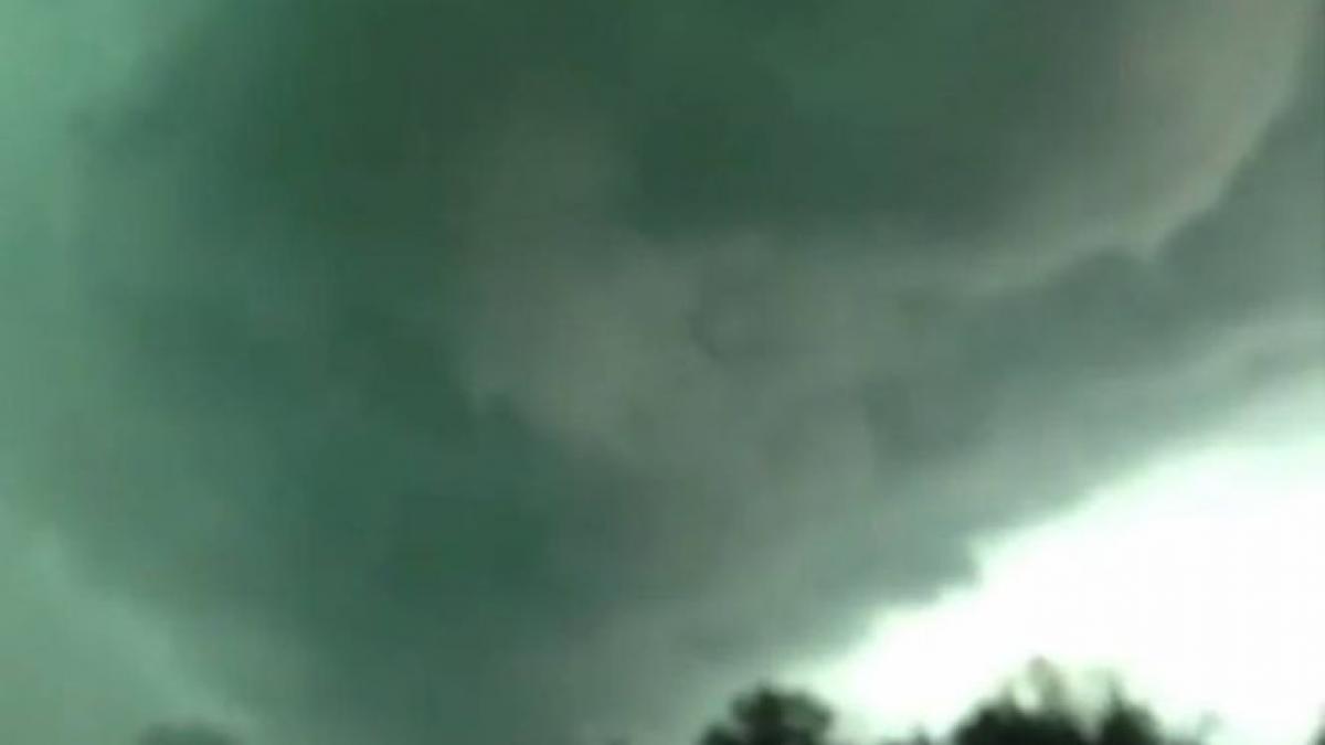 sua o tornada puternica a facut urgie in arkansas