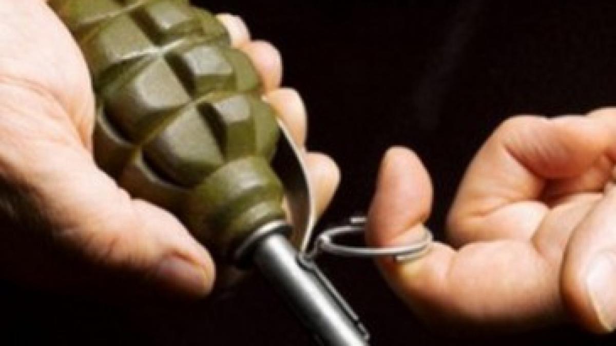 alerta in botosani un barbat a amenintat ca detoneaza o grenada langa sediul sri