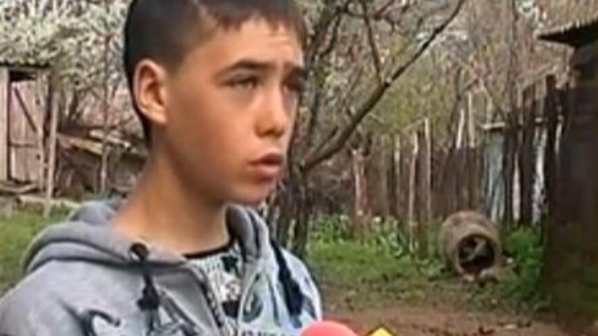 baiatul salvator din segarcea premiat cu bursa o bicicleta o tableta si doua excursii