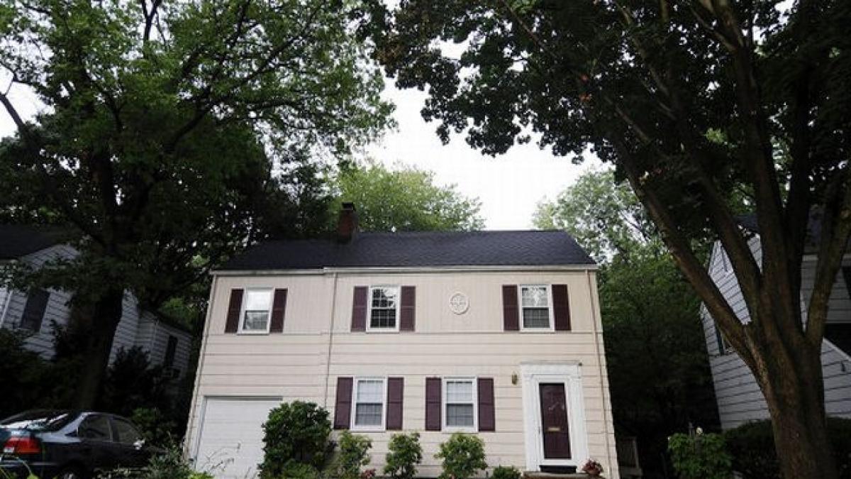 casa spionilor scoasa la vanzare in new jersey