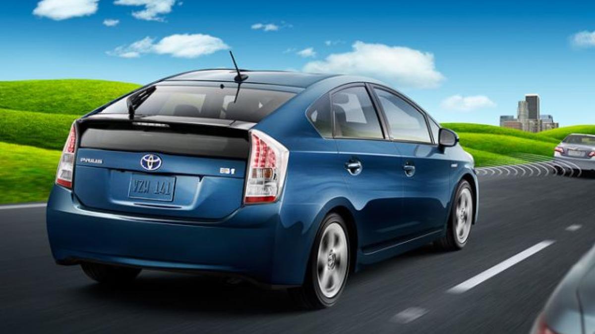 cel mai mare producator mondial de automobile a vandut peste un milion de vehicule hibrid in 2012