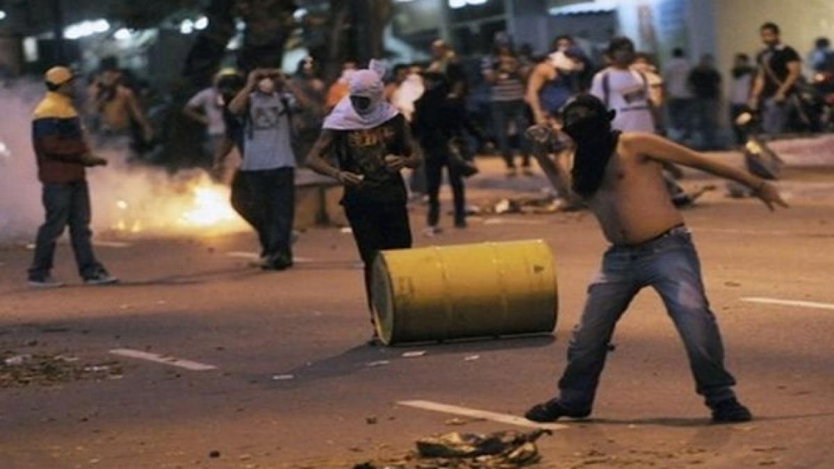 proteste violente in venezuela cel putin 7 morti si sute de arestati