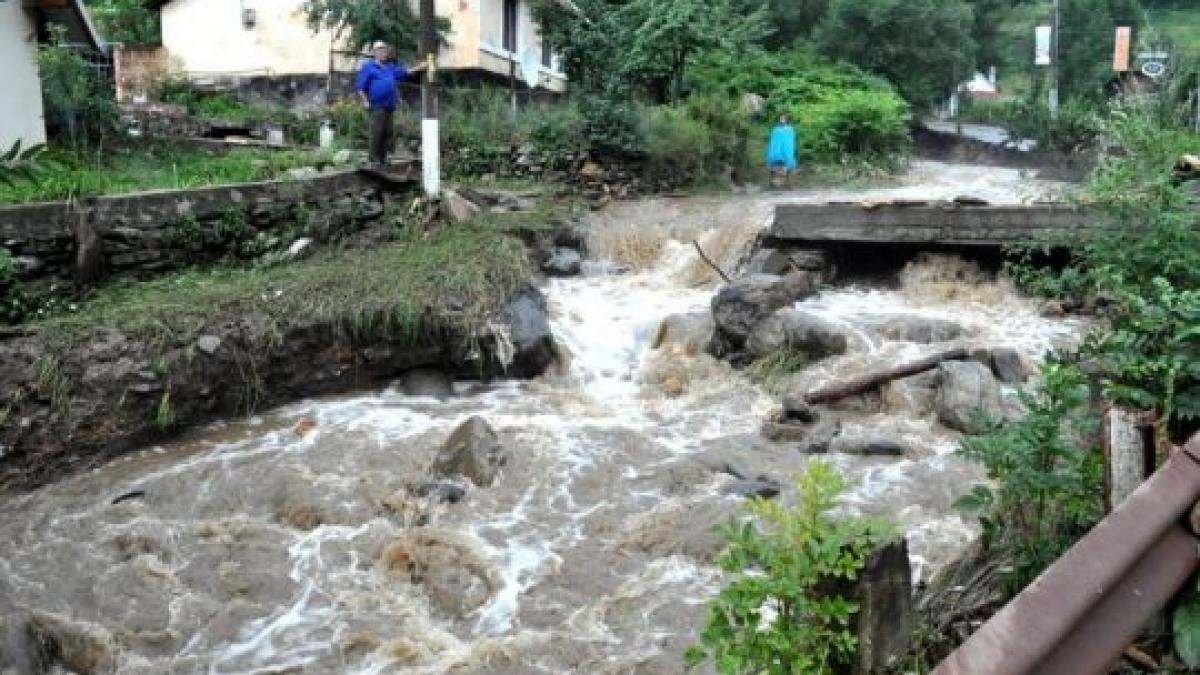 stare de alerta in polonia ploile au inundat zeci de mii de locuinte iar situatia s ar putea agrava