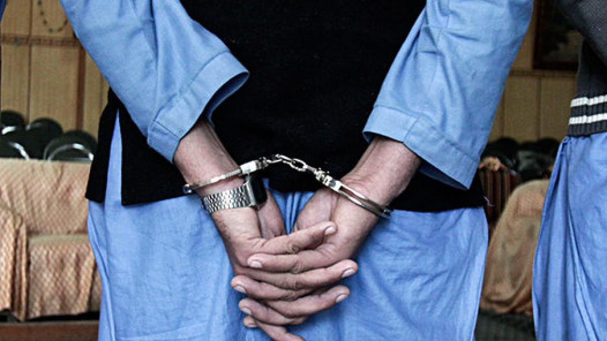 cinci talibani au fost arestati in afganistan insurgentii pregateau atacuri sinucigase