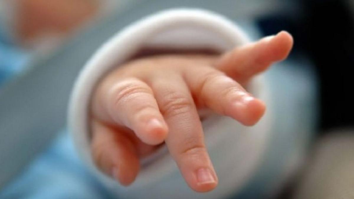 cruzime fara margini si au infometat copilul pana la moarte