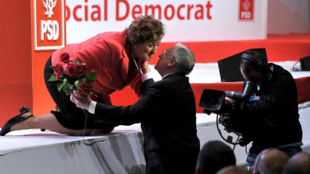 presedintele organizatiei de femei a pes zita gurmai in genunchi pentru ion iliescu