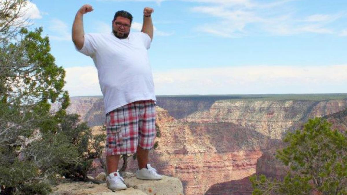 romanii se uita la mine ca la un extraterestru povestea unui om cu greutate de la 7xl la xxl