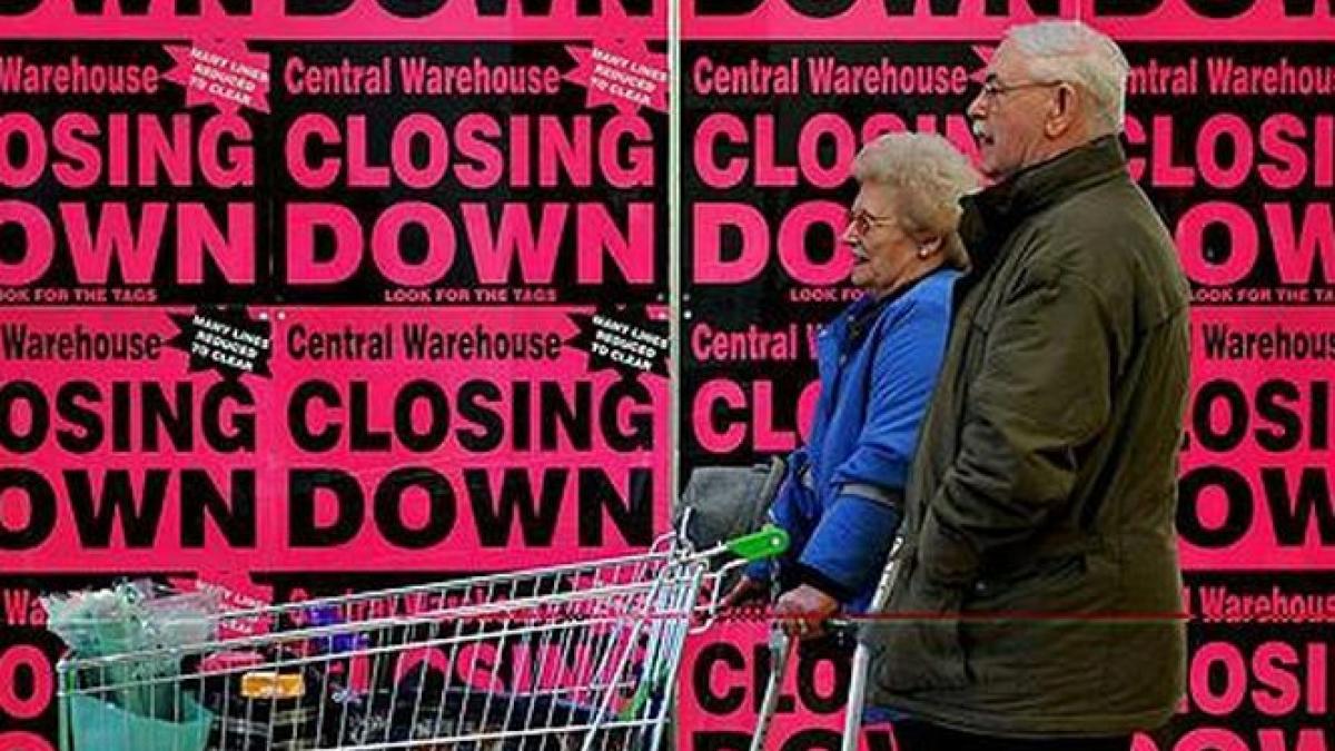 scenariul dramatic se repeta marea britanie risca cea de a treia runda de recesiune din ultimii