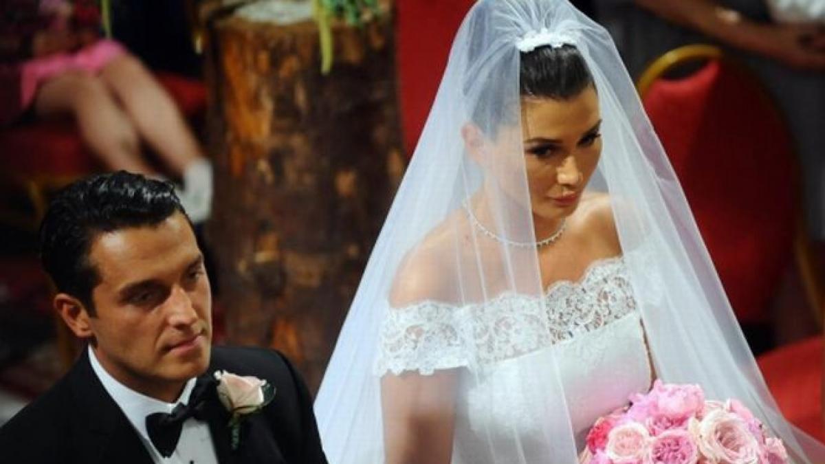 bani fara numar si daruri colosale la nunti de lux cu politicieni