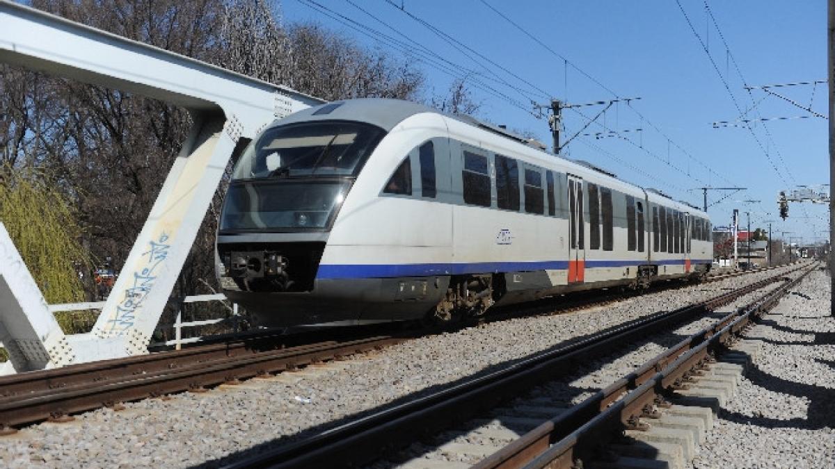 trenul va zbura spre litoral de saptamana viitoare asta promite seful transporturilor vezi cat