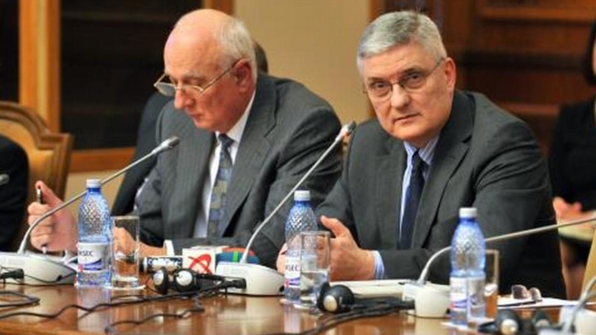 ce salarii vor avea sefii de la asf daianu spune ca este dispus sa renunte la 20 din bani