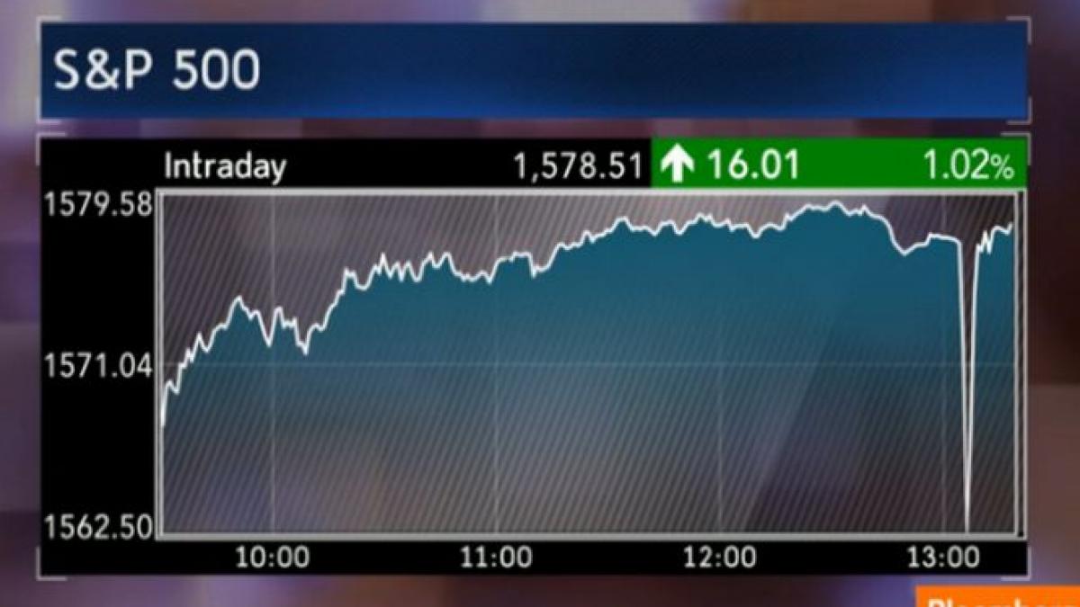 Ce sumă fabuloasă a pierdut bursa americană, în câteva secunde, din cauza anunţului fals despre rănirea lui Obama