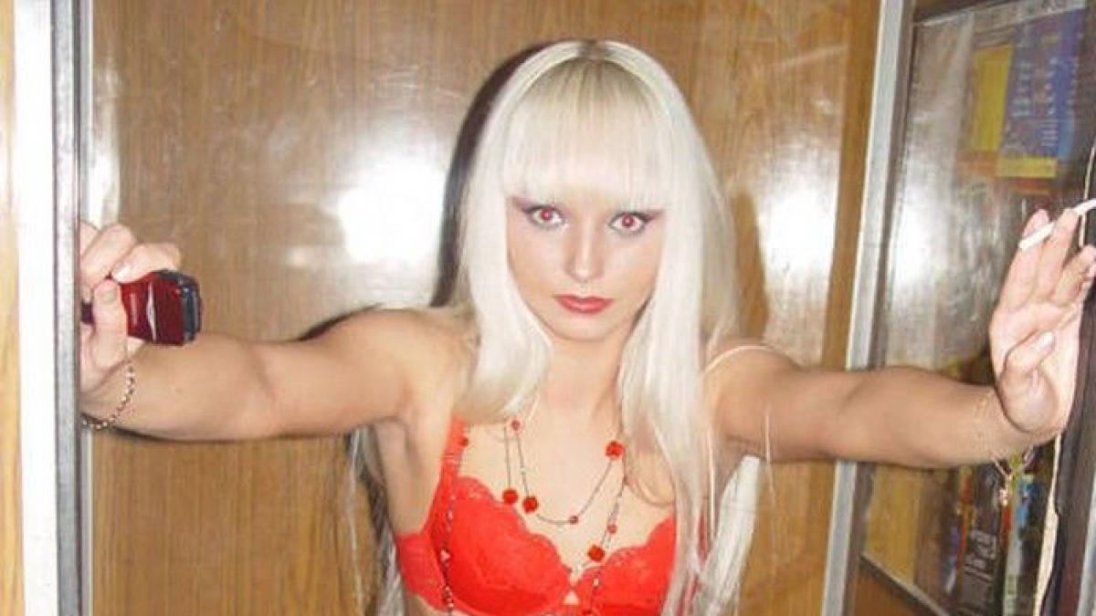 in urma cu doua luni lucra la ferma printre gaini vaci si porci acum nimeni nu o mai recunoaste