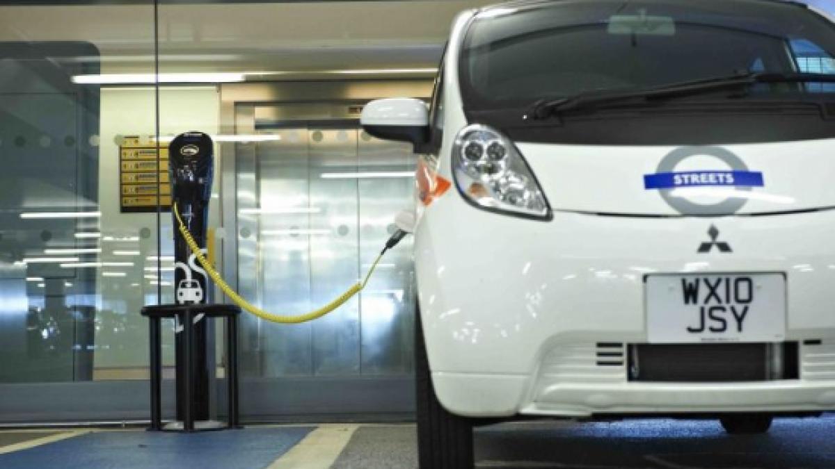 Where could be placed the first electric car charging station in Bucharest