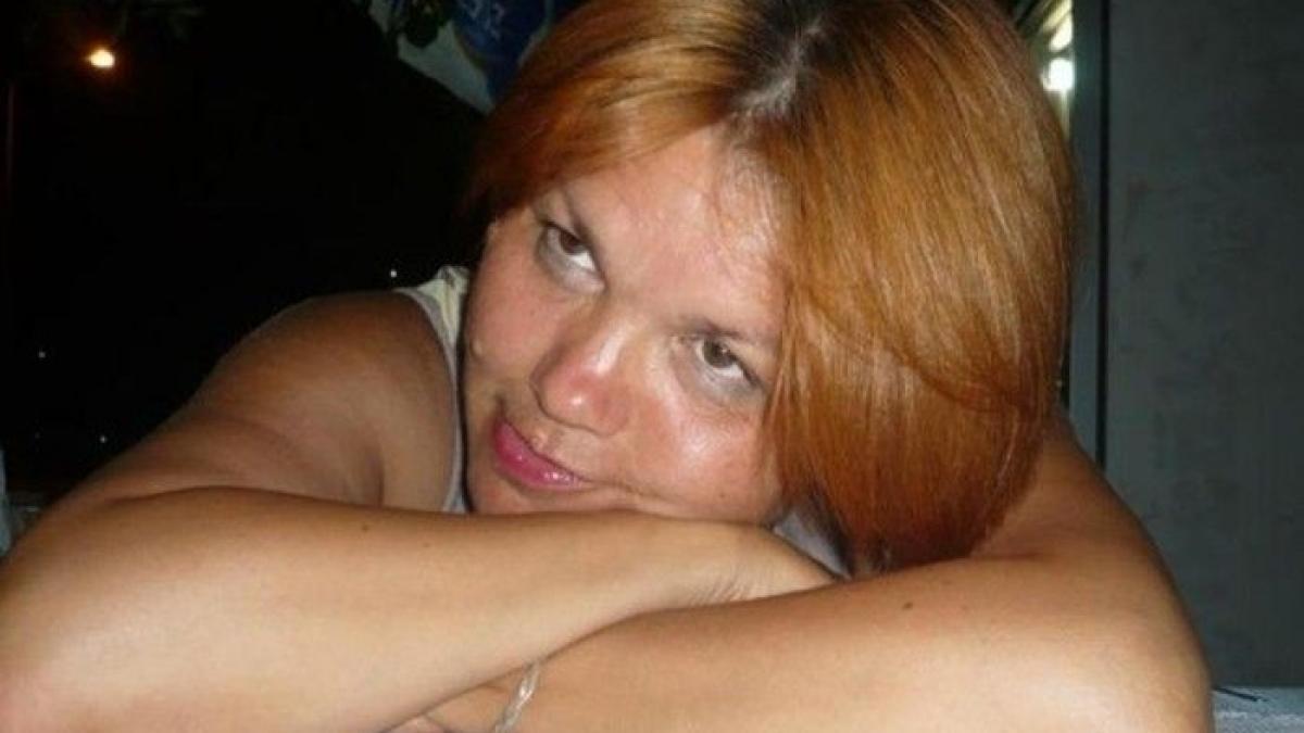 are 46 de ani este profesoara dar risca inchisoarea pentru ce a facut pe facebook intreaga lume a