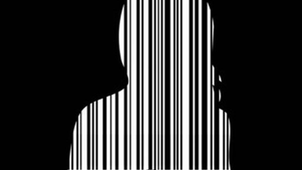 doua romance arestate in marea britanie pentru trafic de persoane si proxenetism