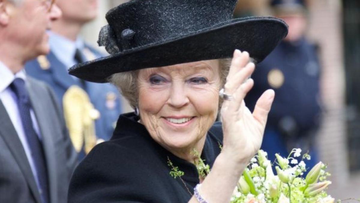 regina beatrix a olandei va abdica ii va ceda coroana fiului sau